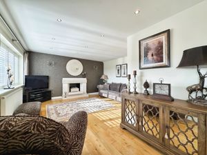 Lounge- click for photo gallery